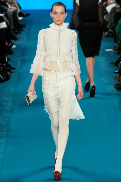 Look 35
